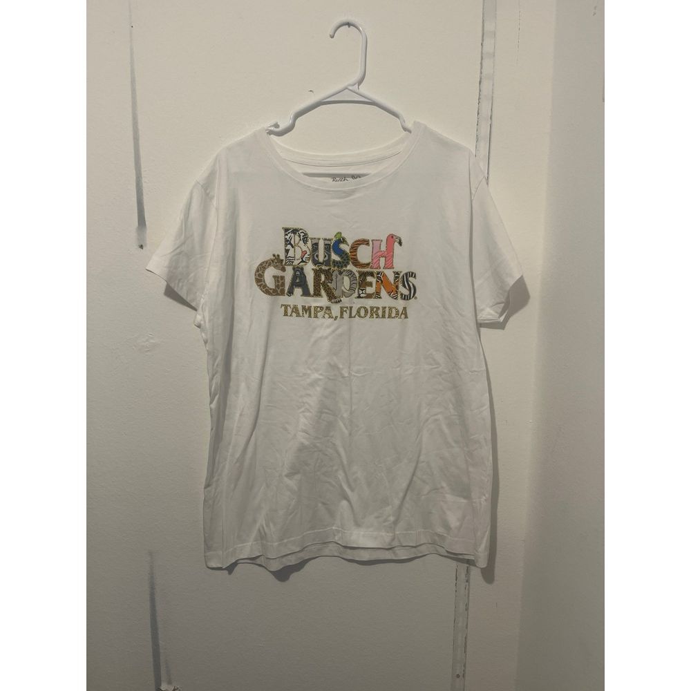 Women's Busch‎ garden t shirt